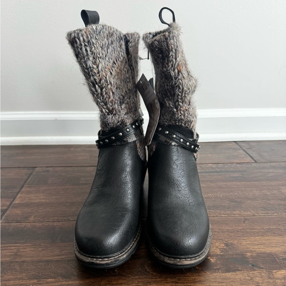 Muk Luks Brown and Tan Knit Top Boots - Picture 8 of 10